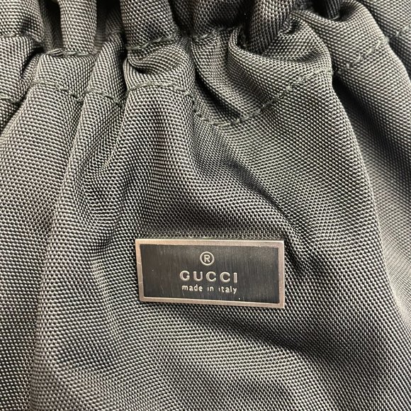 Vintage Gucci Black Nylon Bucket Bag - Picture 4 of 5
